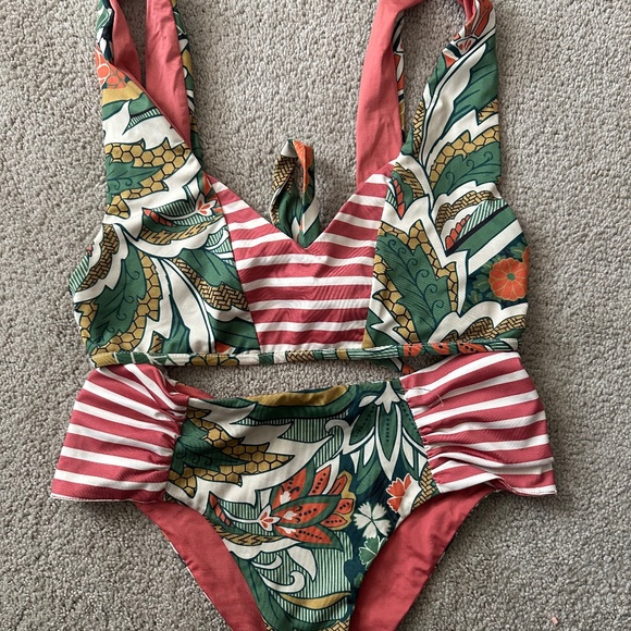 Seea swimwear Milo’s reversible bikini M NWOT - Picture 1 of 4